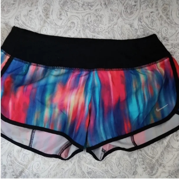Nike Pants - Nike multicolor shorts size small